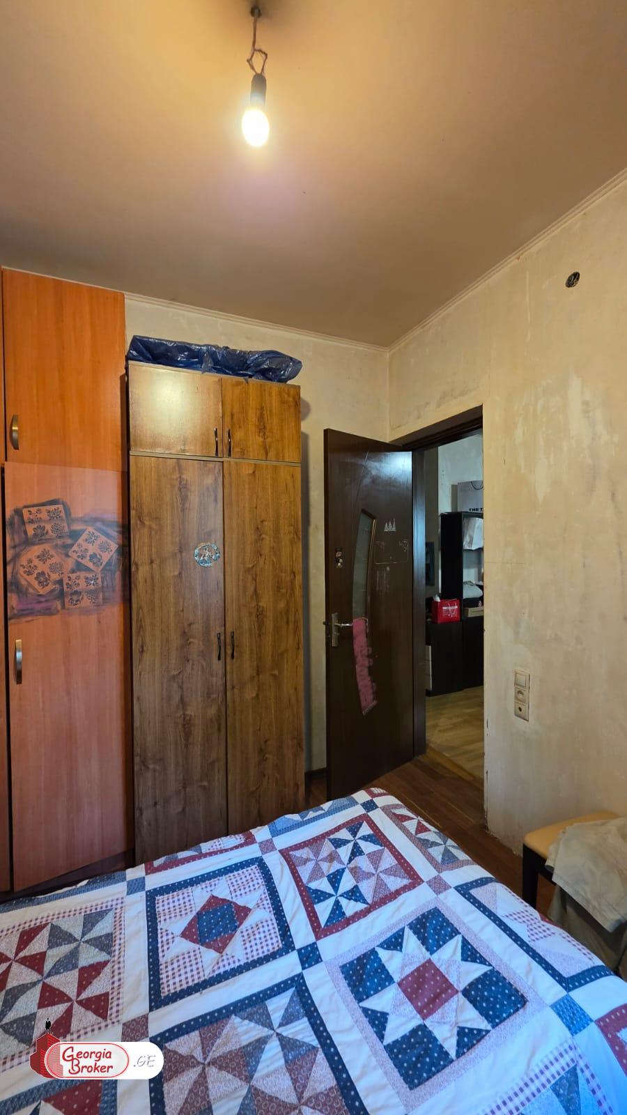 old repaired 4-room house for sale